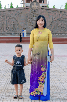 Trần Nguyễn Thị Diễm Thùy
